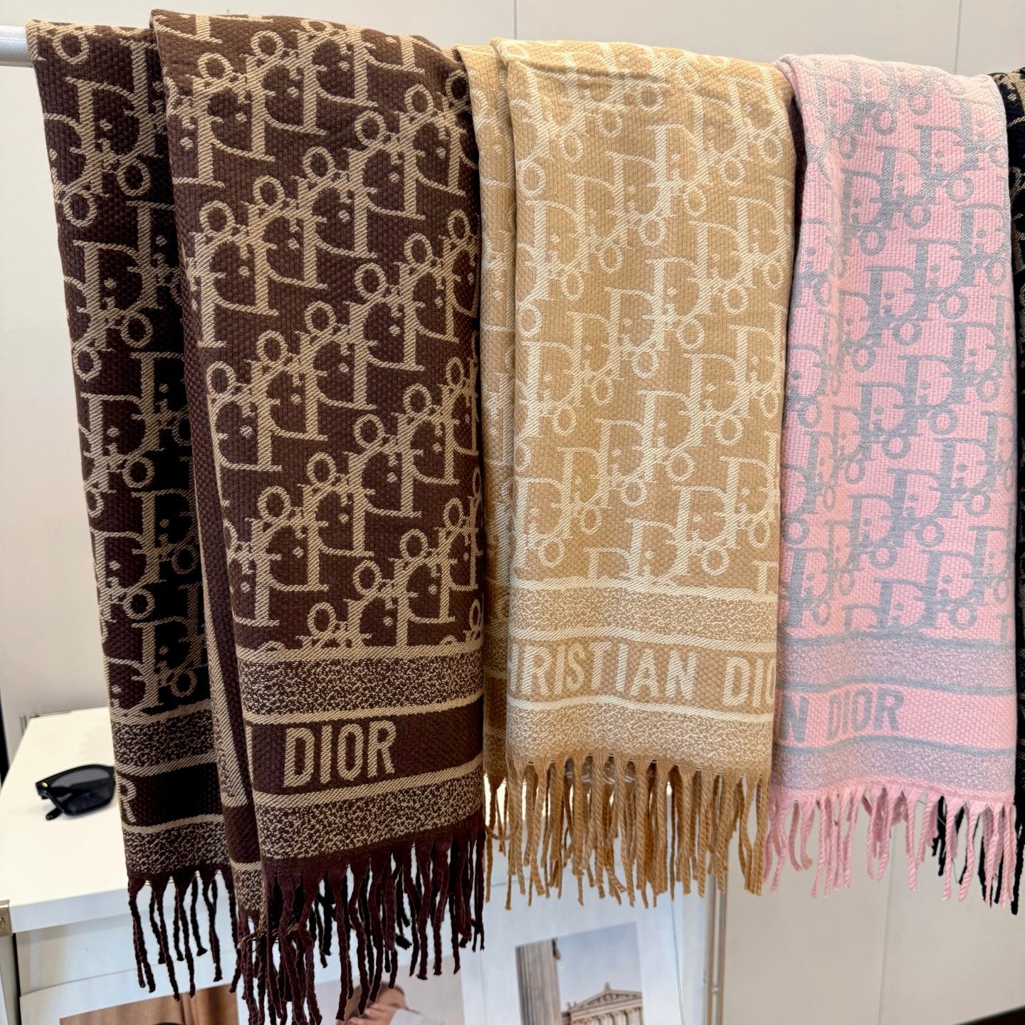 DEM231 Classic Luxury Designer scarf cashmere fringe Designer scarf Scarf shawl blanket Winter for women and men Size 65*180cm