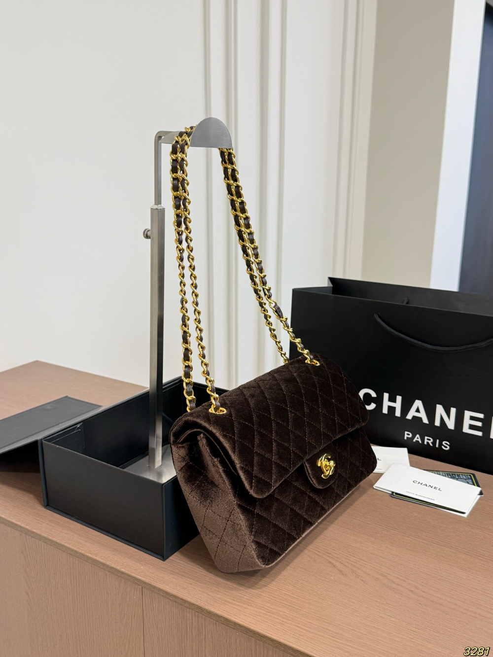 CEM356 New arrive fashion red black  brown blue purple  color bag for woman beautiful gift to choose 25*15cm
