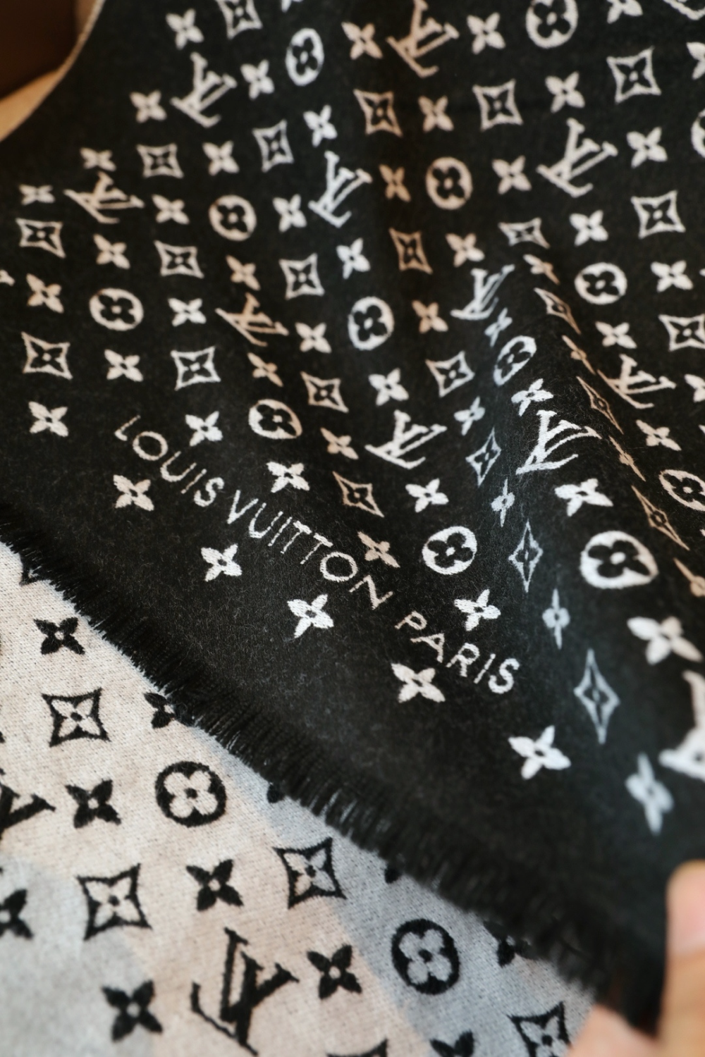 LEM648 new arrive  Hot sale black color fashion beautiful  scarf  for woman gift  to choose 45x185cm