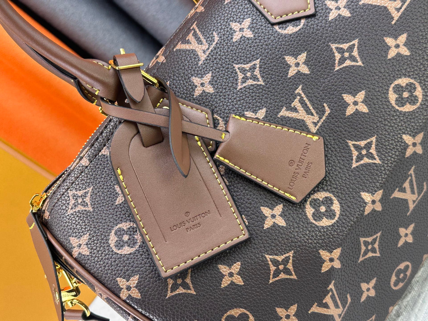 LEM291 designer bag free shipping Light luxury genuine leather High quality casual Boston bag versatile classic vintage handbag for woman 25cm