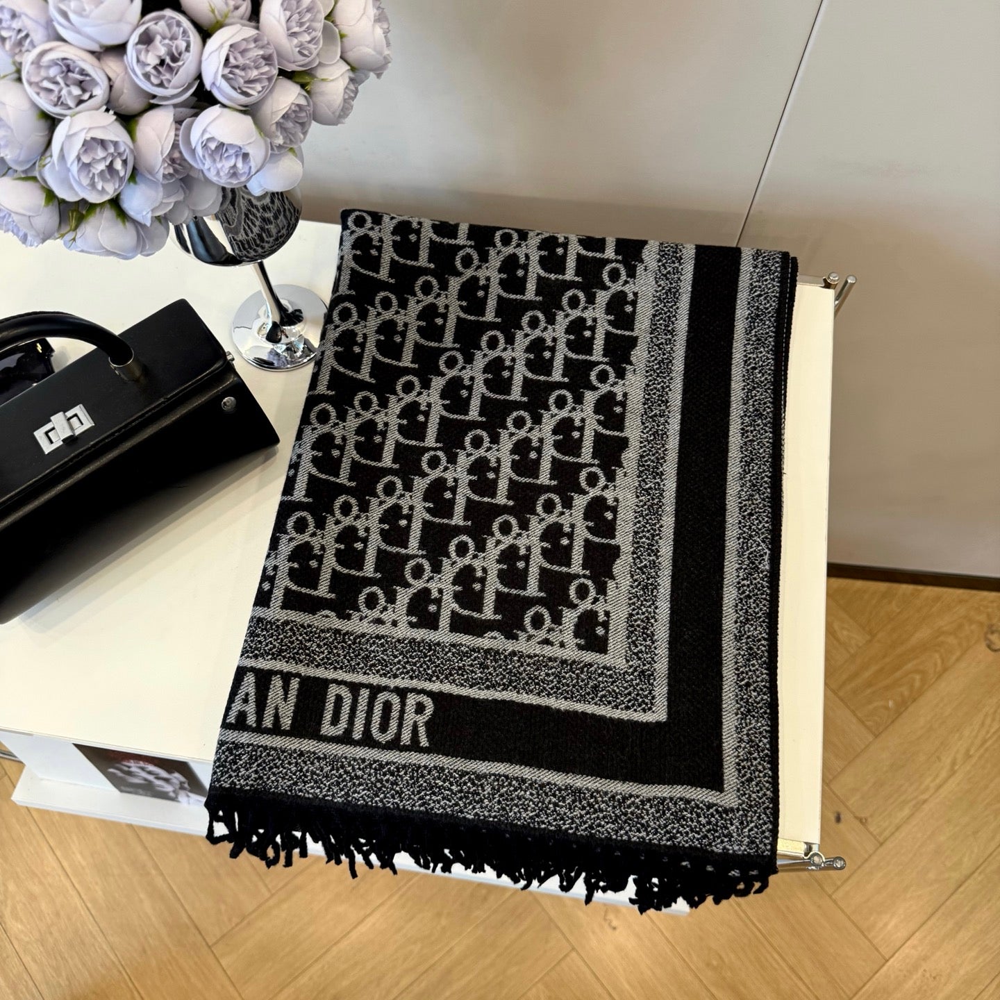 DEM231 Classic Luxury Designer scarf cashmere fringe Designer scarf Scarf shawl blanket Winter for women and men Size 65*180cm