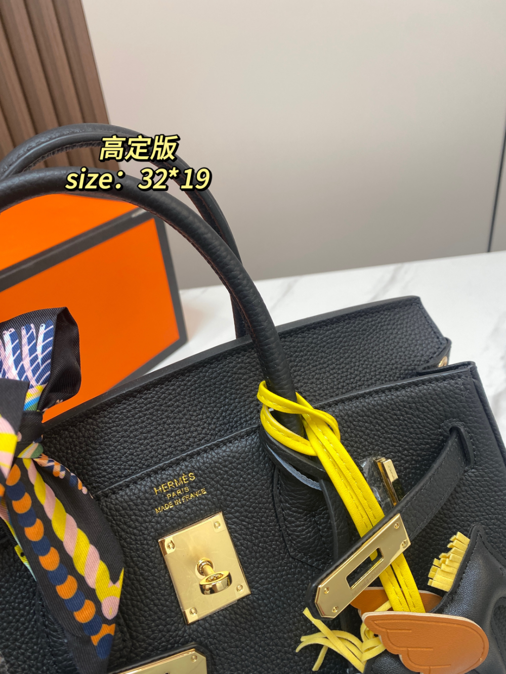 HEM120 New arrive fashion black white pink Ivory red brown Tan bag for woman hands bag beautiful gift to choose gift 32*19cm