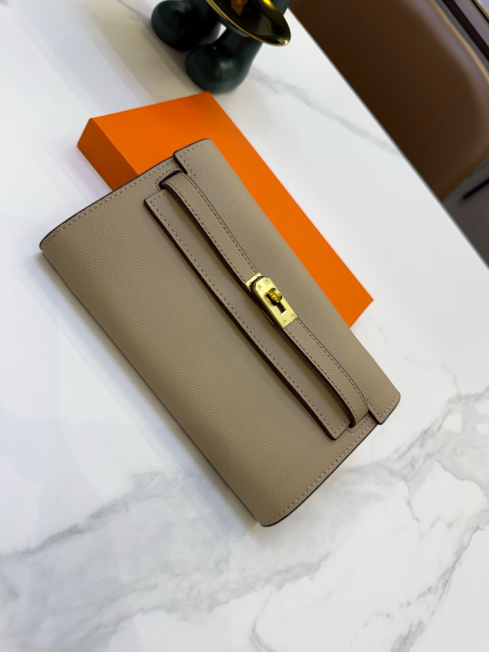 HEM149 New arrive fashion  black brown khaki blue white orange pink light blue  bag for woman hands bag beautiful gift to choose gift  21*14cm