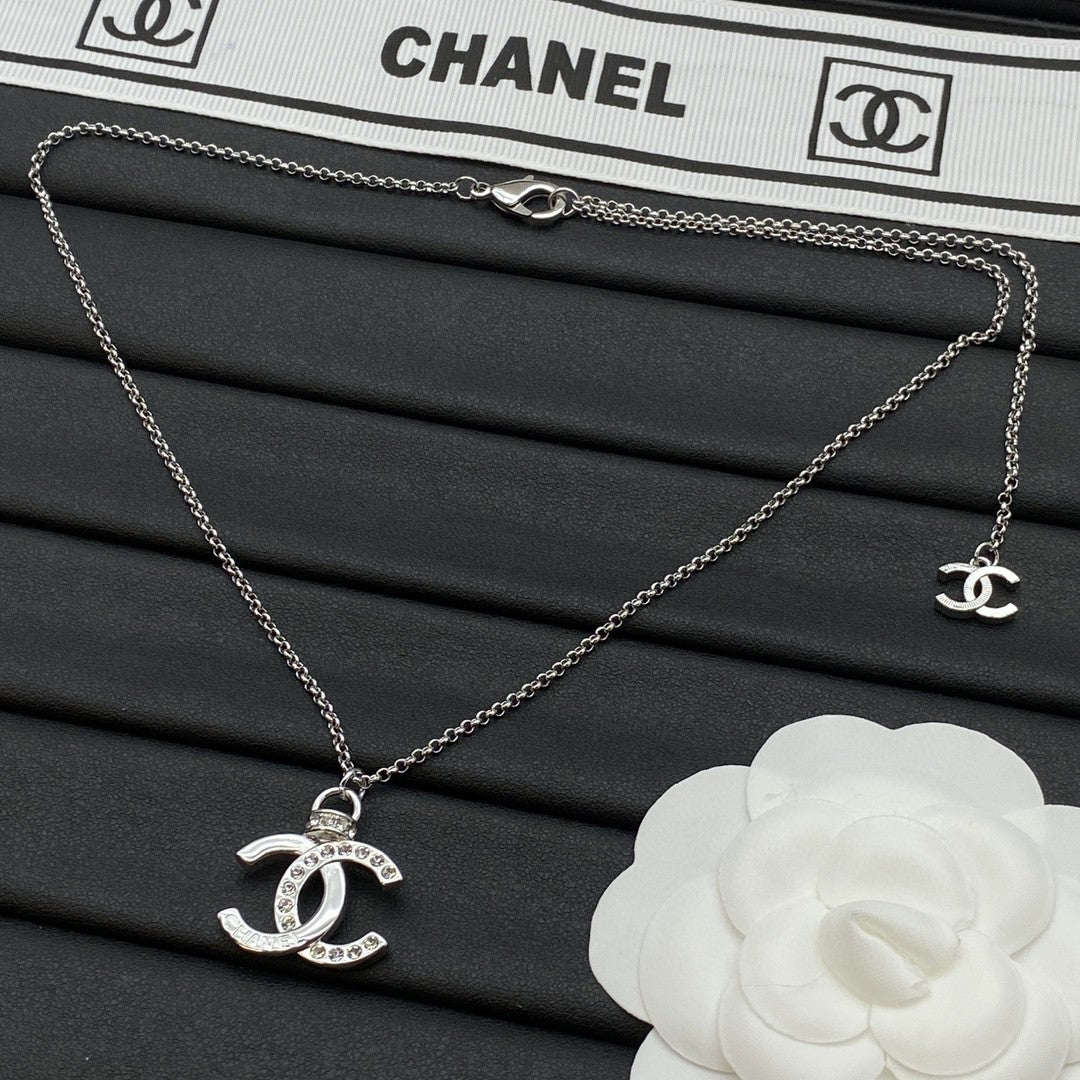 CEM219  New Arrive Fashion  Hot Sale  with Diamond Pearl Necklace for Woman Jewelry To Choose Gift