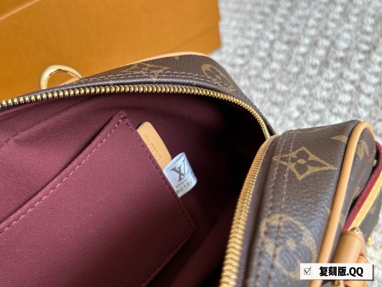 LEM517 New arrive fashion white brown bag for woman hands bag beautiful gift to choose gift 27*19cm