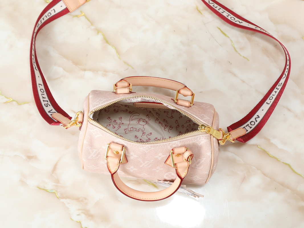 LEM510  New arrive fashion pink bag for woman beautiful gift to choose gift size to choose 20.5 x 13.5 x 12 CM