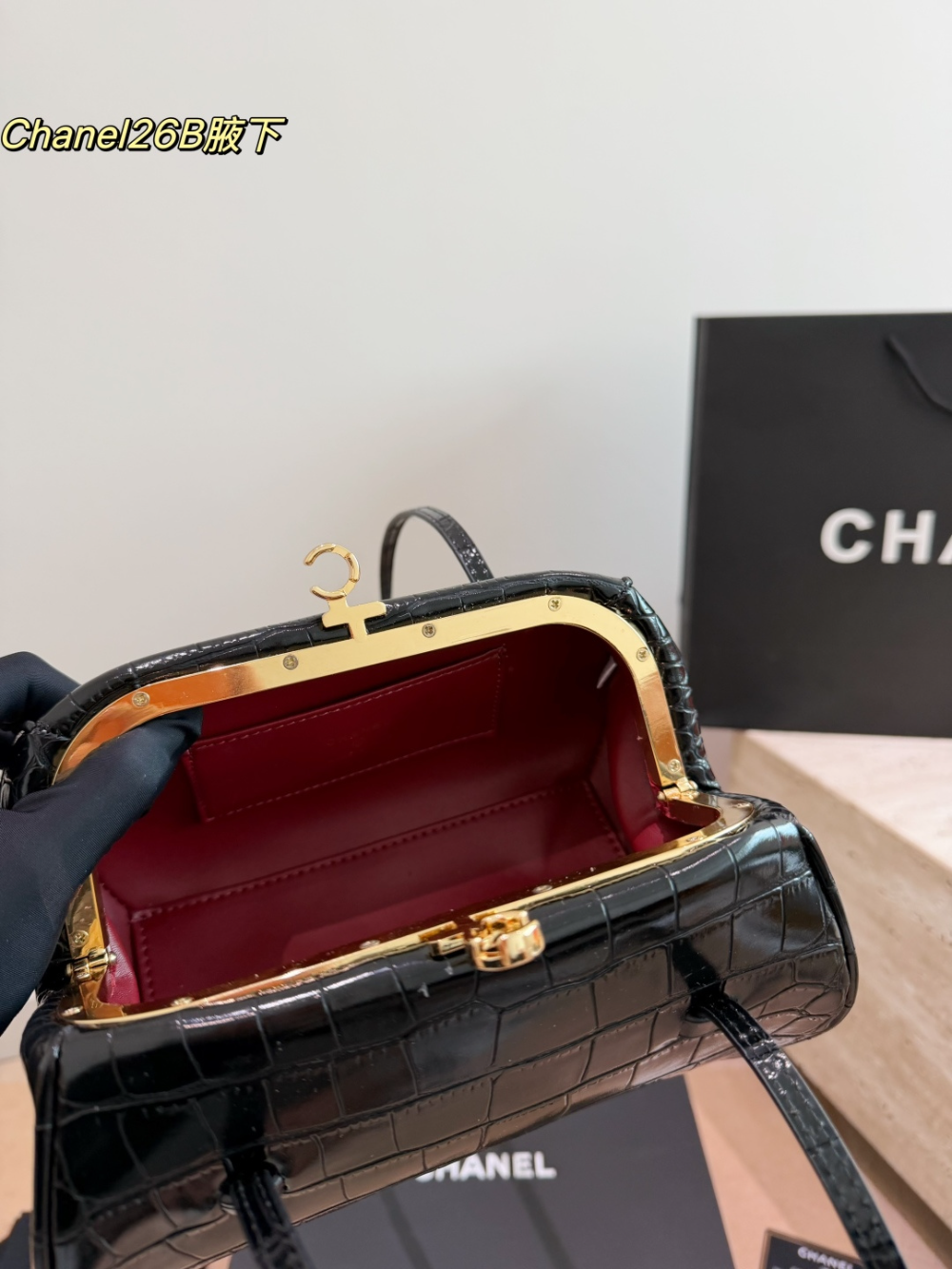 CEM488 New arrive fashion black red coffee bag for woman hands bag beautiful gift to choose gift 23x12cm