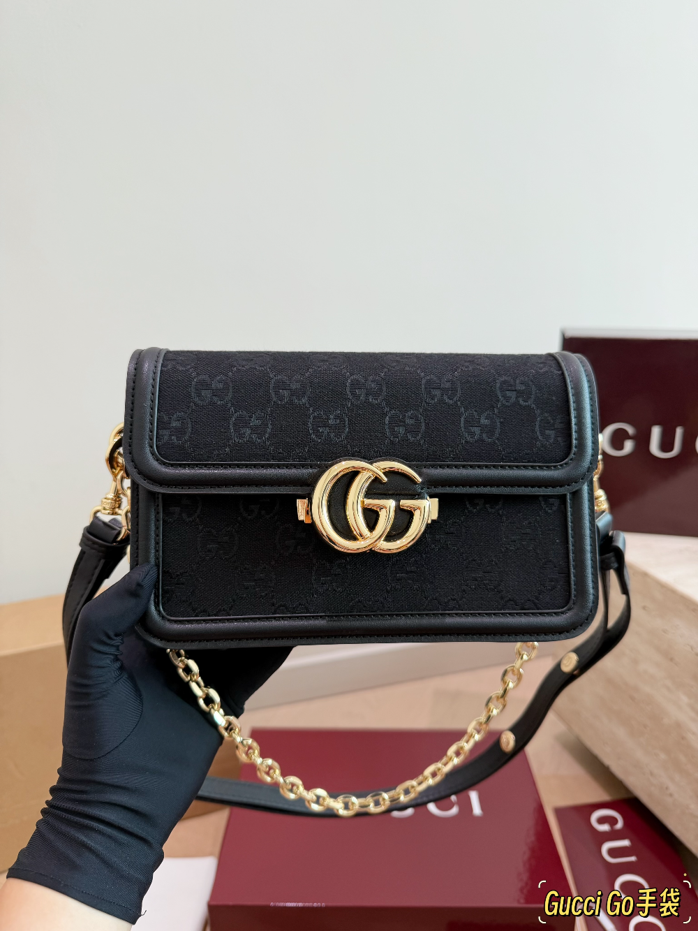 GEM224  New arrive fashion black red beige color bag for woman beautiful gift to choose size 21*13cm