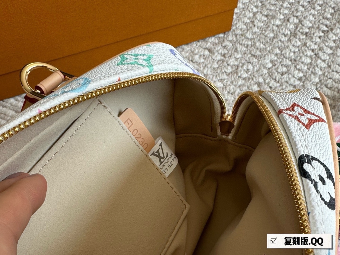 LEM517 New arrive fashion white brown bag for woman hands bag beautiful gift to choose gift 27*19cm