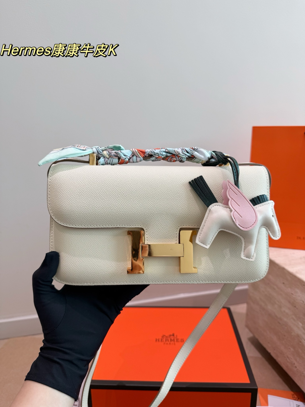 HEM109 New arrive fashion Black white brown blue green pink red khaki gray bag for woman hands bag beautiful gift to choose gift 27cm