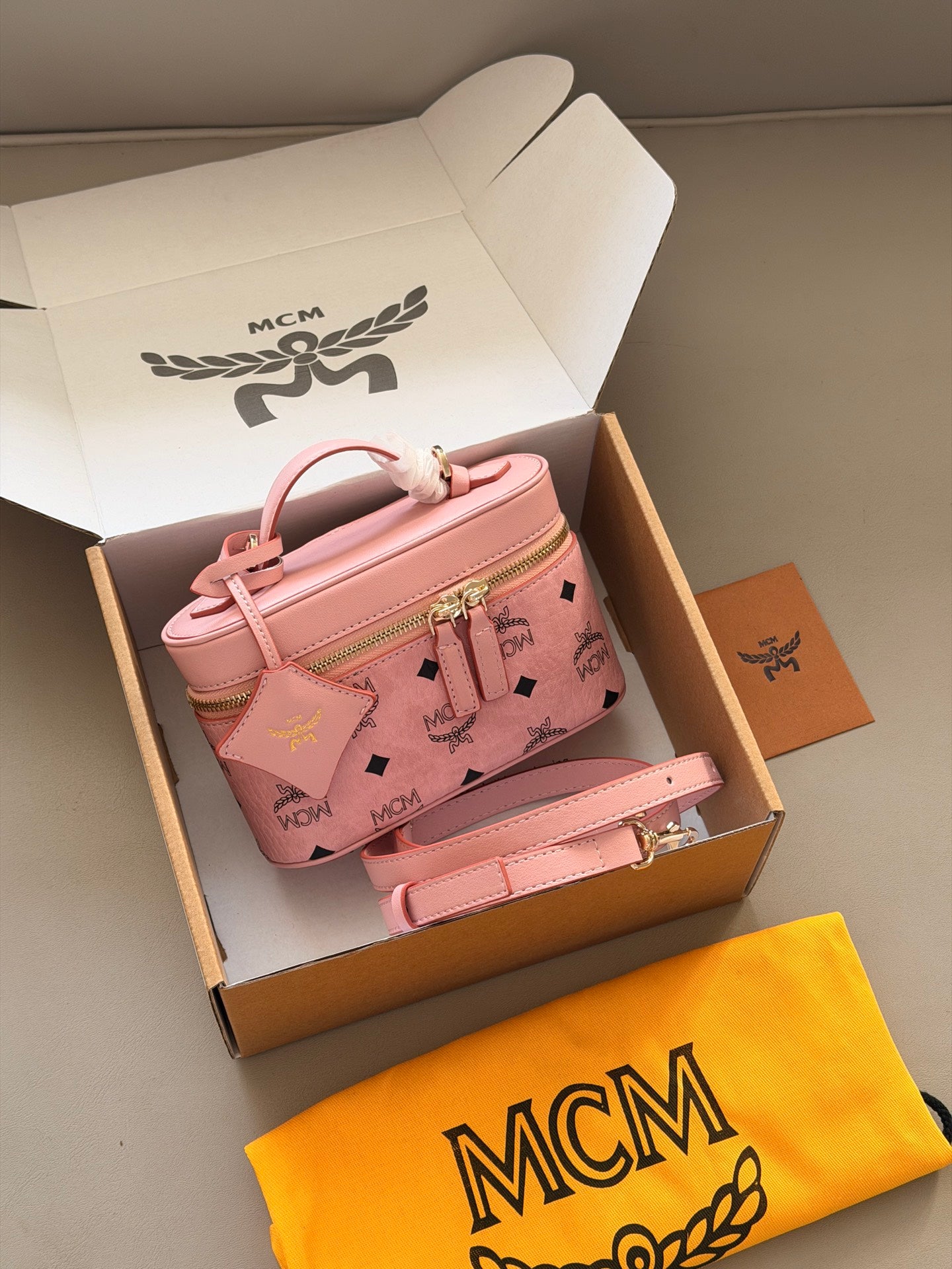 DEM300 New arrive fashion Makeup bag pink brown bag for woman beautiful gift to choose gift 19*12cm