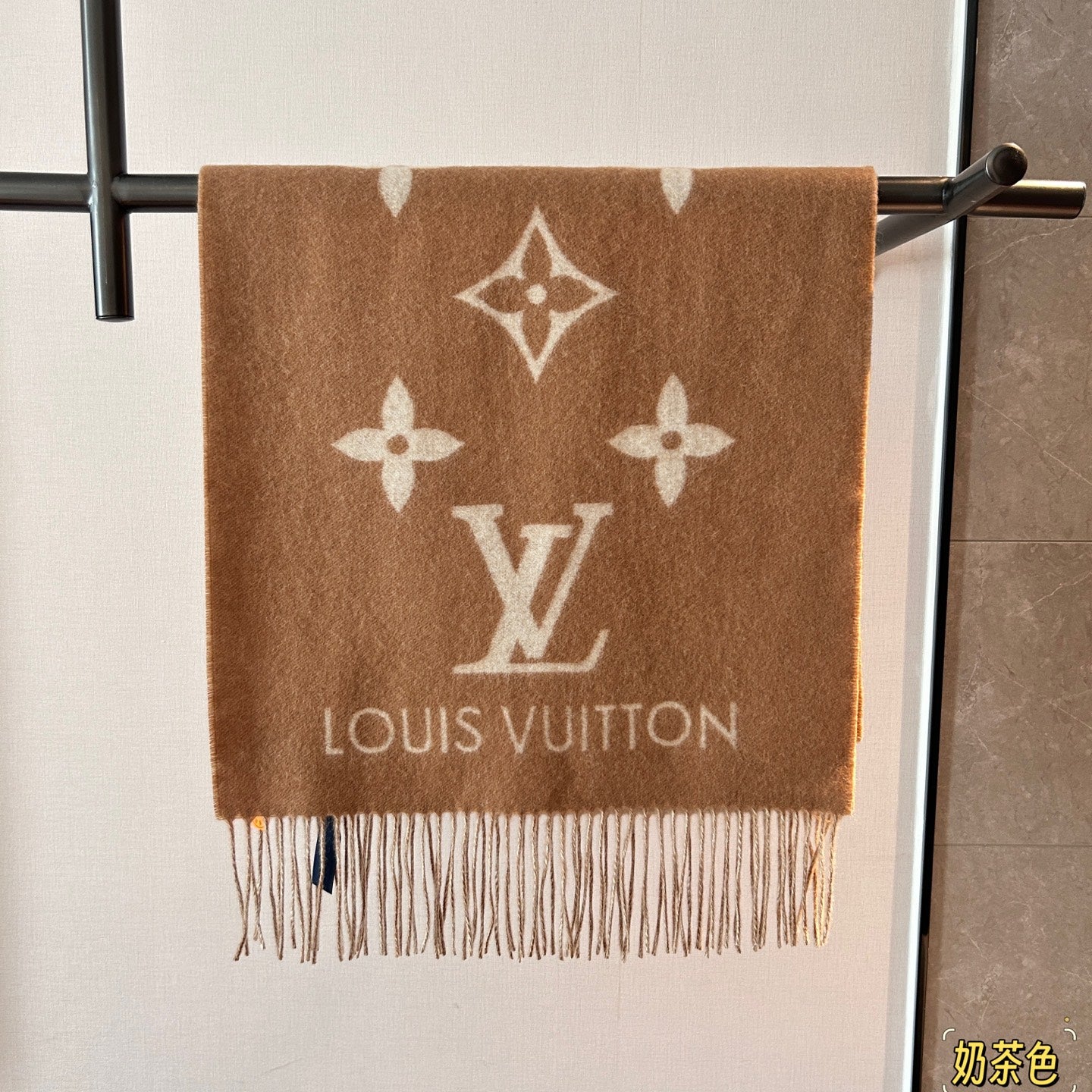 LEM326 new arrive Hot sale  black red gray color fashion beautiful scarf for woman men  gift to choose