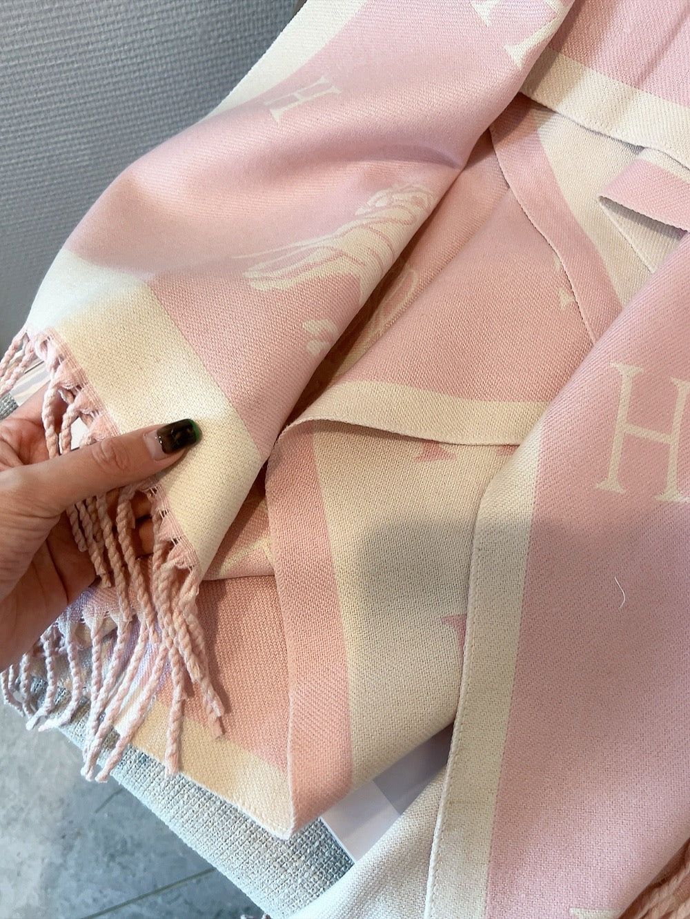 HEM68 Winter Scarf Pashmina For Designers warm Scarfs Fashion Classic Women Designer Brand Cashmere Winter Scarf Wrap 180cm scarf for women Size 65*180CM