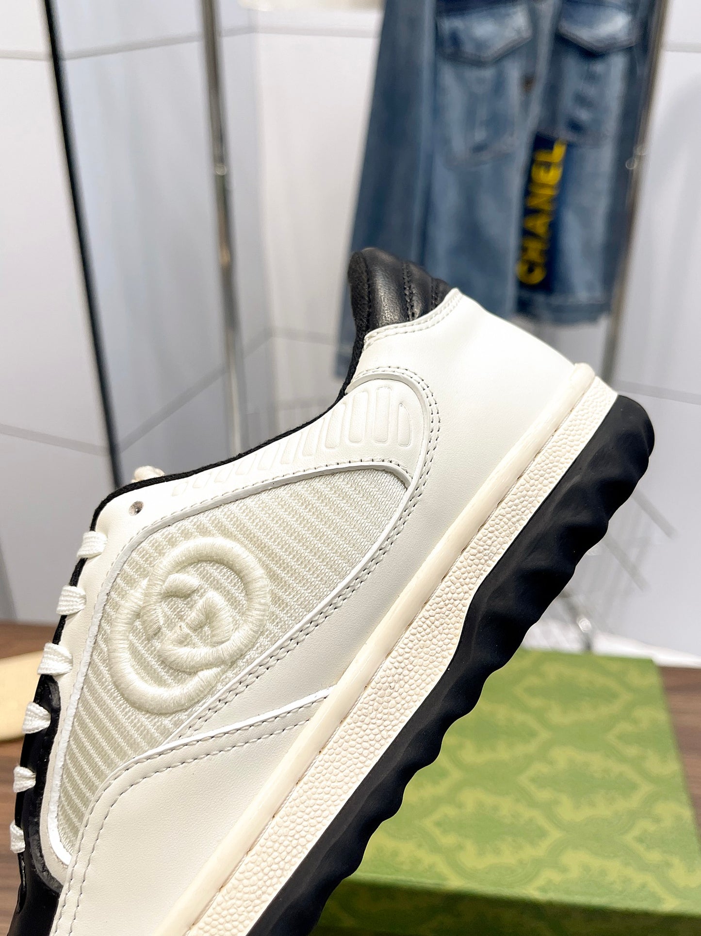 GEM115 Designer Casual shoes for Men flat sneakers lows skateboard shoe Triple black blue Active Laser fashion mens womens outdoor trainer