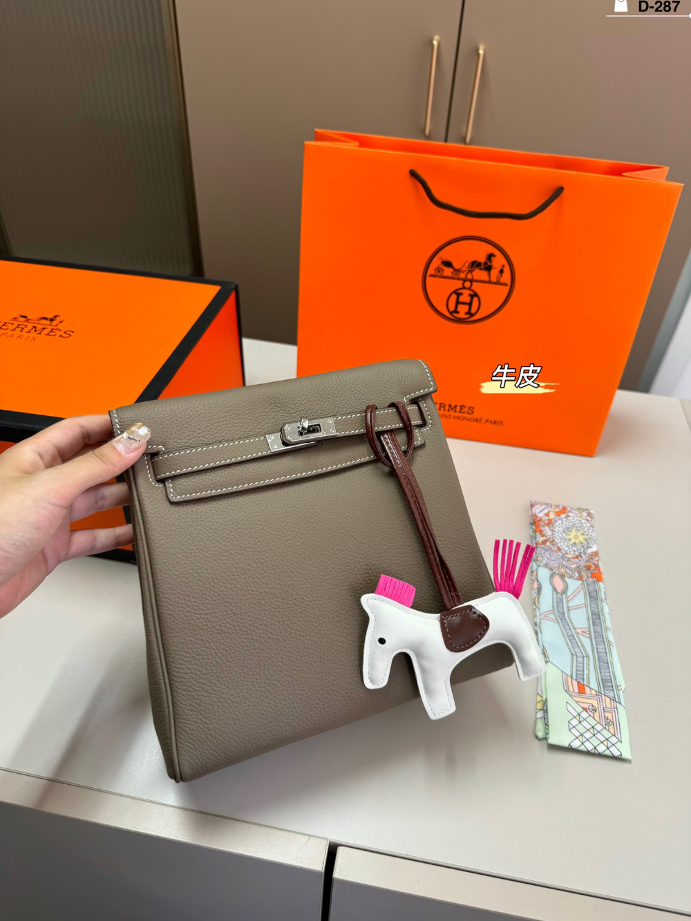 HEM140 New arrive fashion elephant gray black white khaki brown color bag for woman beautiful gift to choose 22*10*24