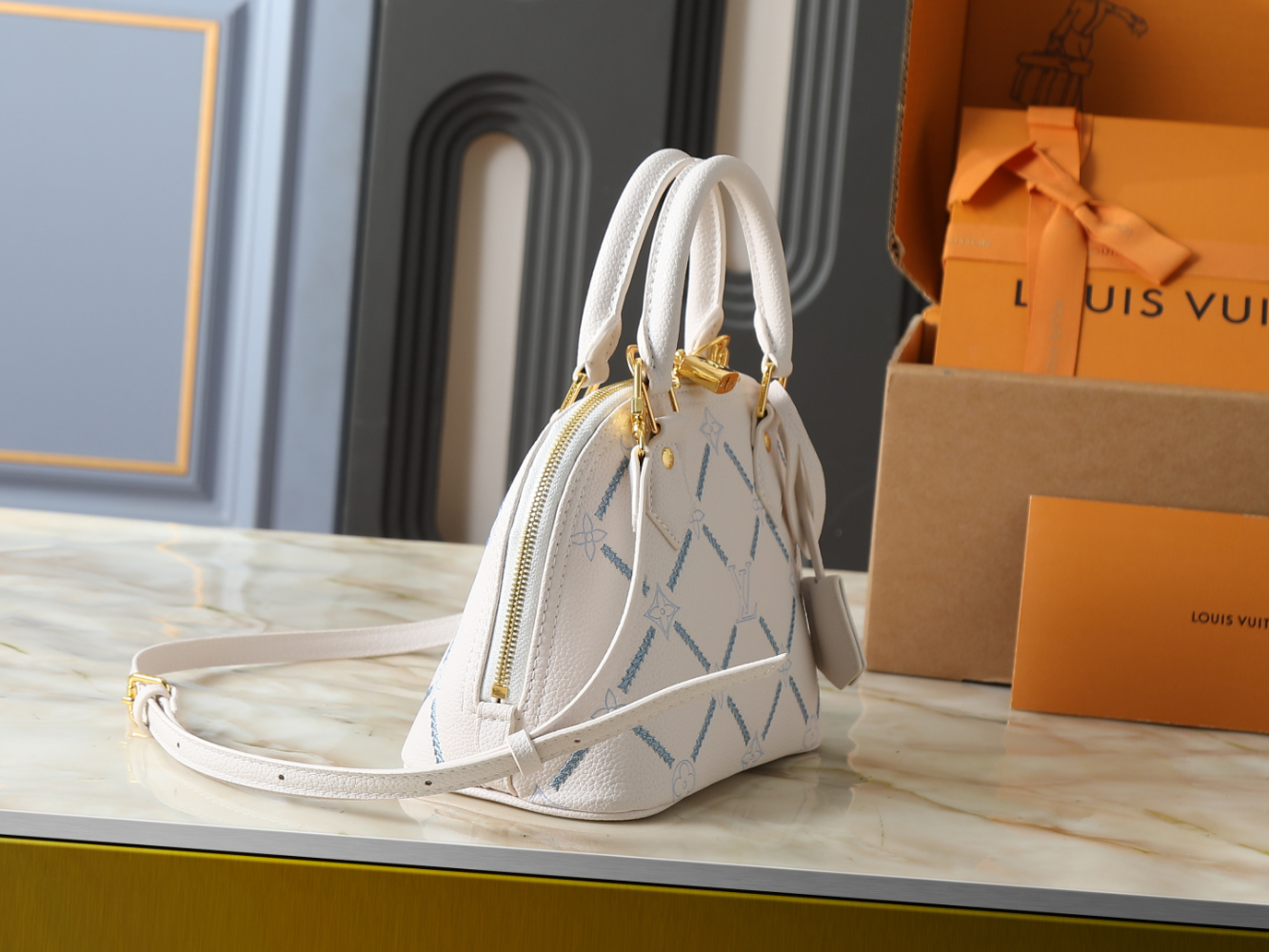 LEM487 New arrive fashion white brown pink bag for woman hands bag beautiful gift to choose gift 23.5 x 17.5 x 11.5 cm
