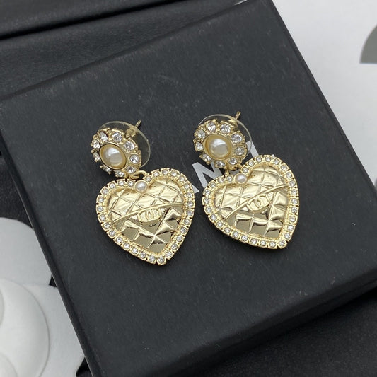 CEM212  New Arrive Fashion  Hot Sale  with Diamond Heart Earring  for Woman Jewelry To Choose Gift