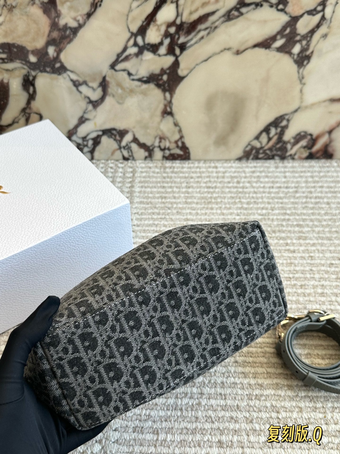 DEM235 New Arrive Hot Sale Black design  Fashion Bag It Come with Box