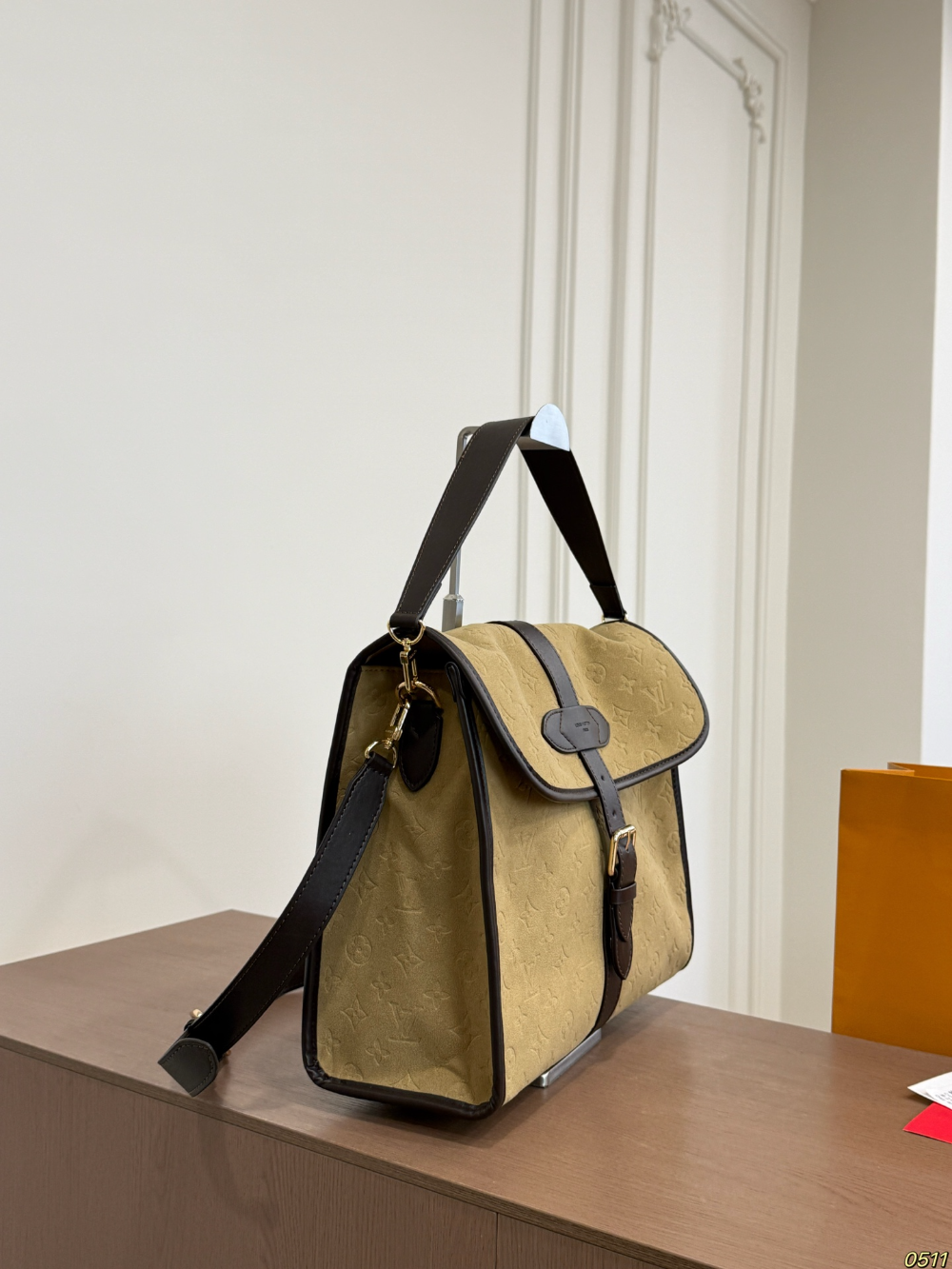 LEM609 New arrive fashion coffee blue black yellow red color bag for woman beautiful gift to choose 35*28CM