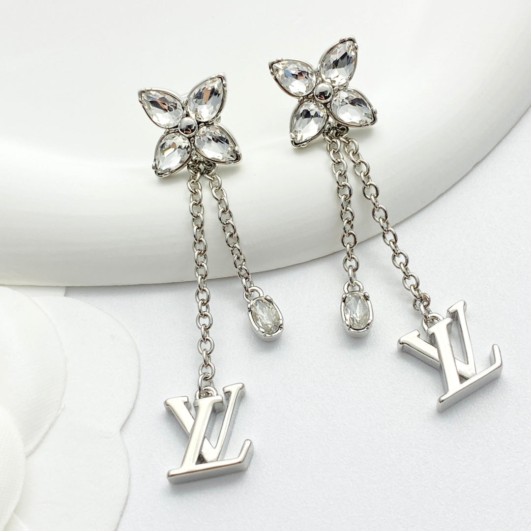 LEM395 New Arrive Fashion Gold Color Long Tassel letters Earring  for Woman Jewelry Beautiful Jewelry To Choose Gift No with Box