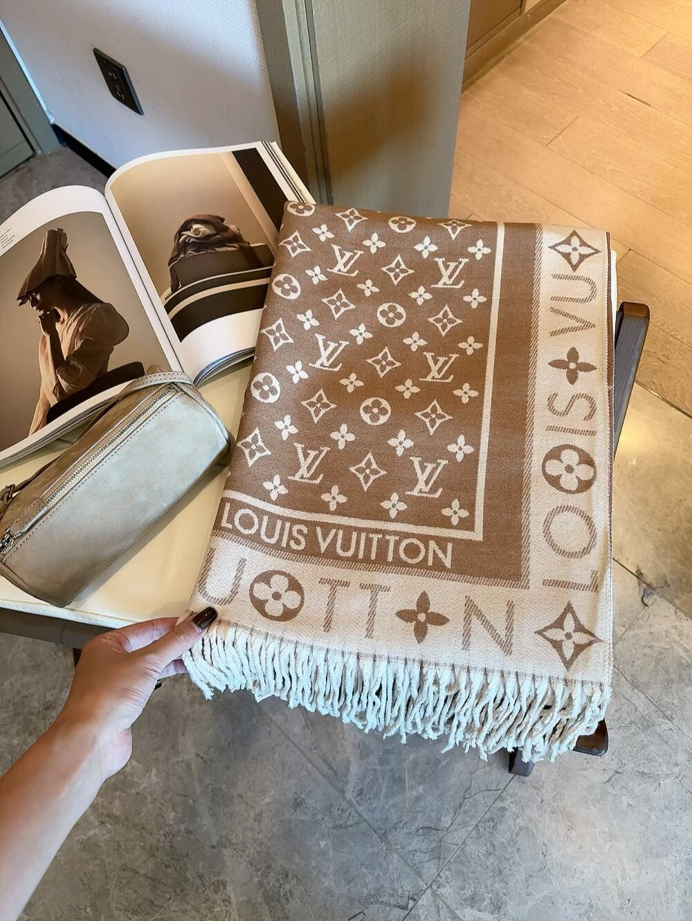 LEM285 New top Women Man Designer Scarf fashion brand 100% Cashmere Scarves For Winter Womens and mens Long Wraps Size 196*65CM gift