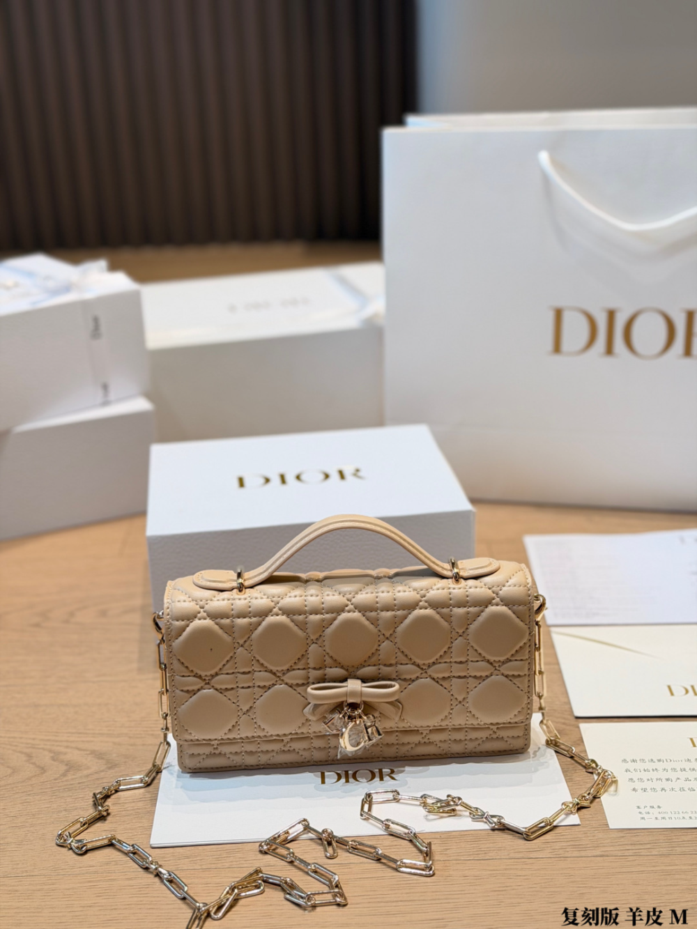 DEM315 New arrive fashion white black brown blue pink red yellow bag for woman hands bag beautiful gift to choose gift 22 *12cm
