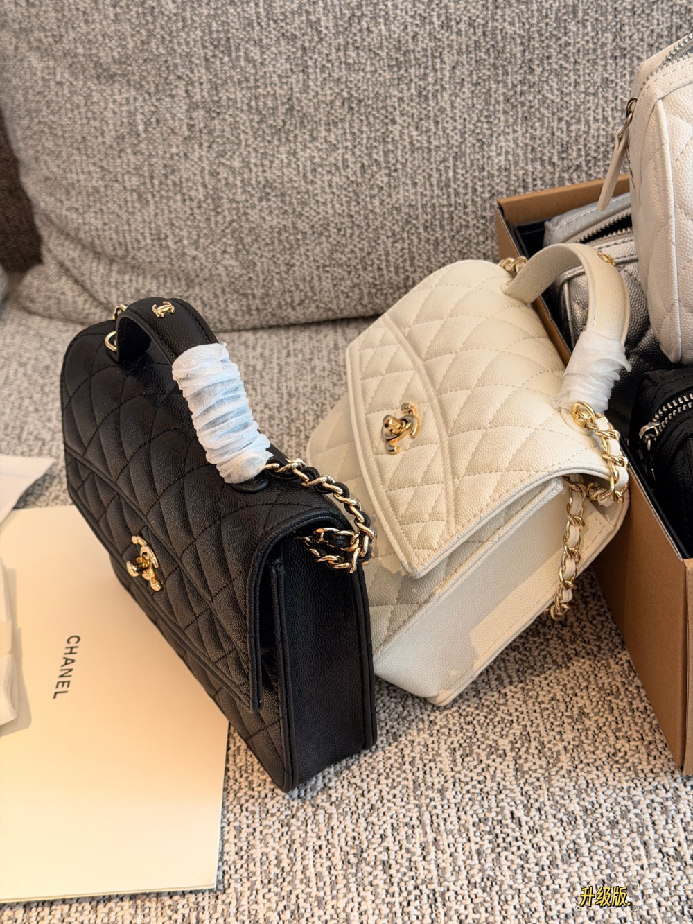 CEM305 New arrive fashion black white bag for woman hands bag beautiful gift to choose gift 21*15.5cm