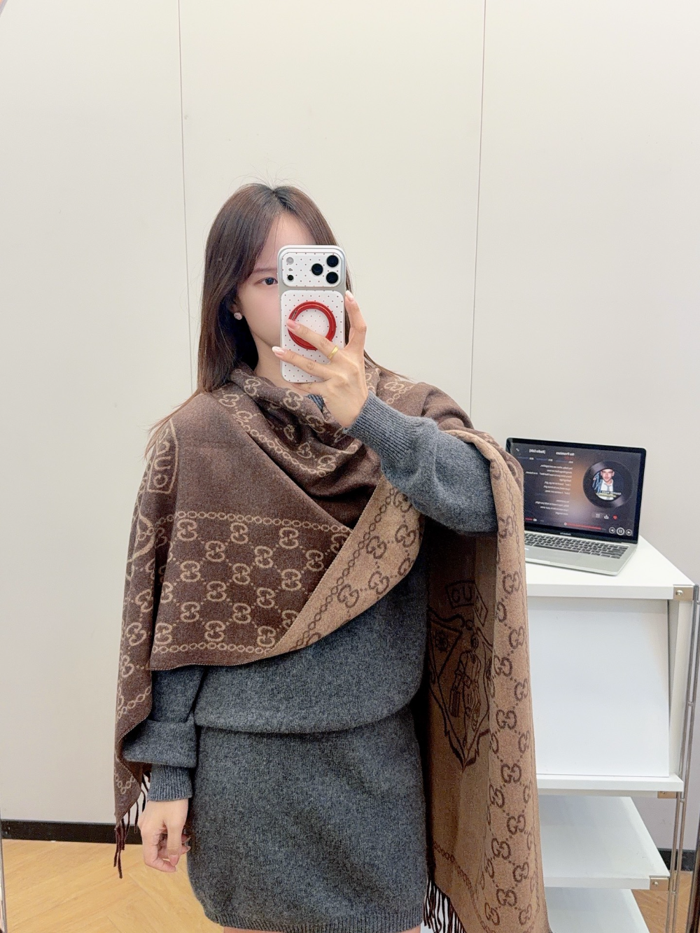 GEM194 new arrive  Hot sale  brown dark gray red khaki color fashion beautiful  scarf  for woman gift  to choose size 180*60cm