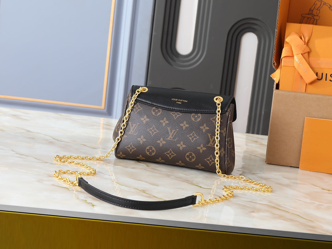 LEM336 Hot sale fashion black bag for woman hand bag beautiful gift  big size 30cm