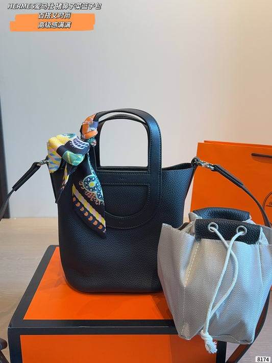 HEM104 New arrive fashion black bag for woman Pig nose bag beautiful gift to choose gift 18*12*20cm
