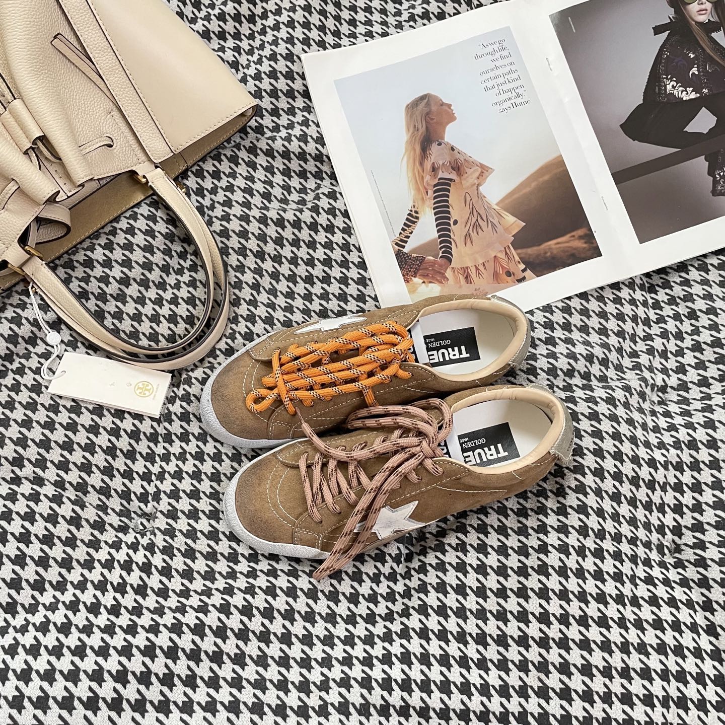 GGEM01 Designer Sneakers Men Women pink White Brown Trainers Womens