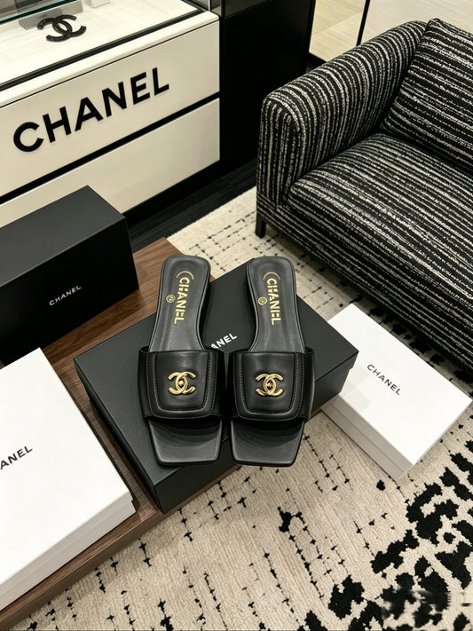 CEM260 New arrive fashion black and white color shose for woman beautiful Slippers gift to choose