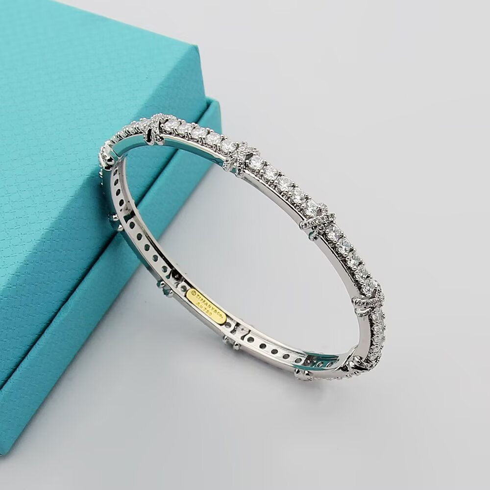 TEM42 New arrive fashion  silver  bracelets for woman beautiful jewelry to choose gift