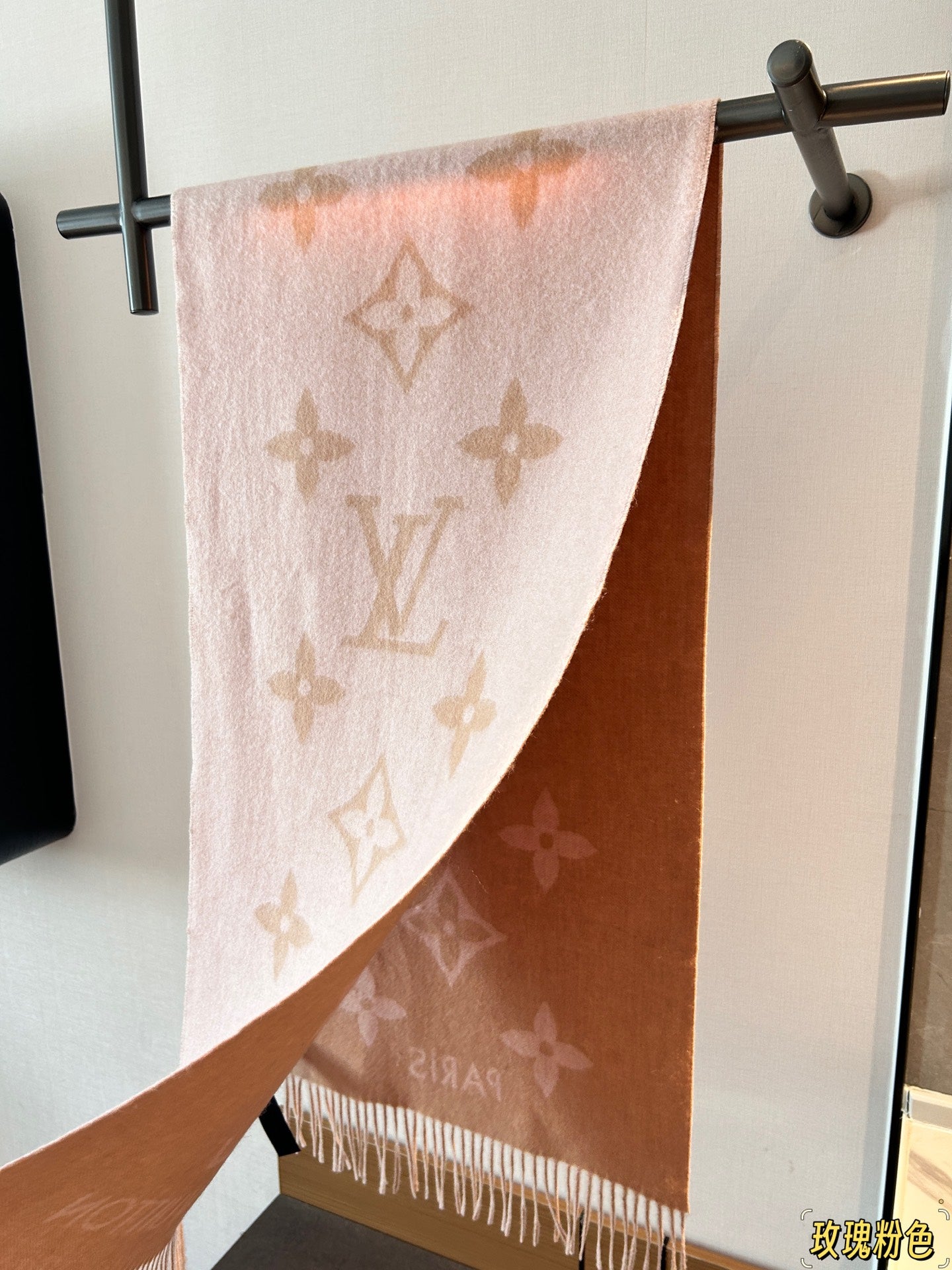 LEM326 new arrive Hot sale  black red gray color fashion beautiful scarf for woman men  gift to choose