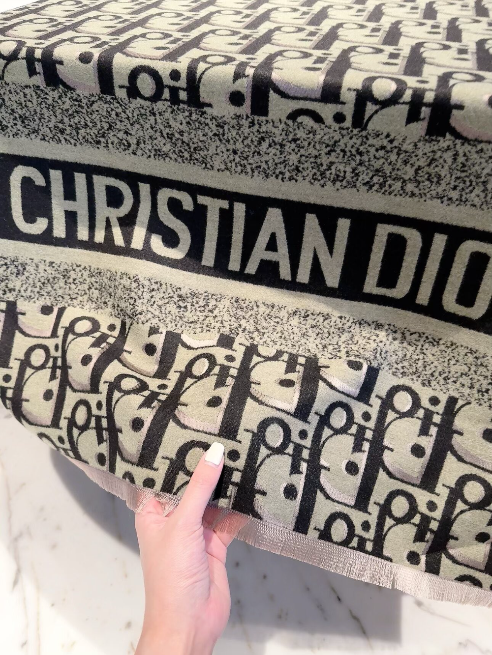 DEM386 new arrive  Hot sale brown black grey color fashion beautiful  scarf  for woman gift  to choose