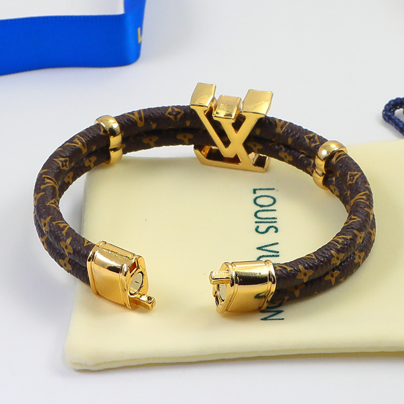 LEM654 New arrive Fashion European American belt titanium steel bracelet couple accessories for woman