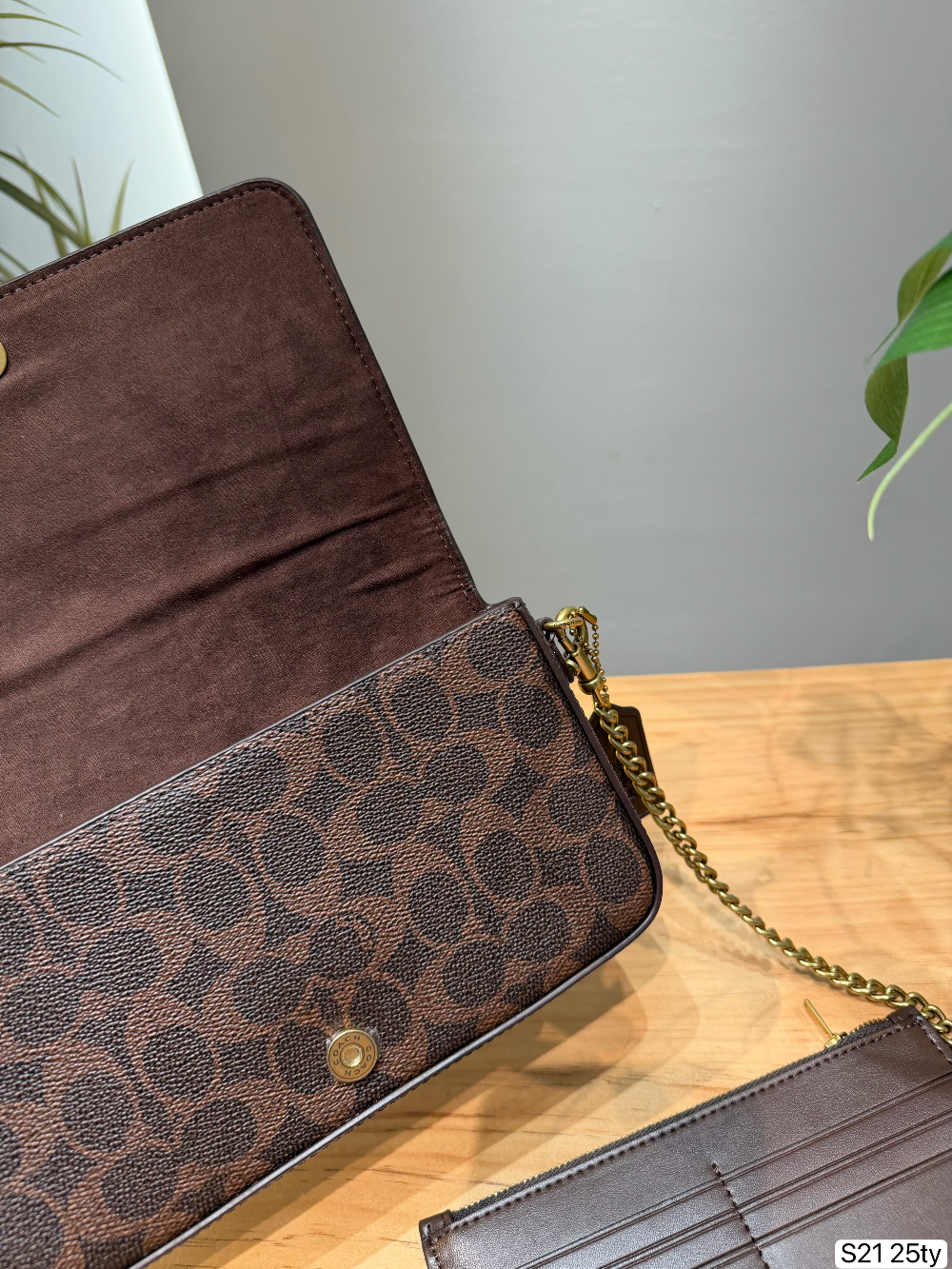 COEM14 New arrive fashion brown color bag for woman beautiful gift to choose size 21*12cm