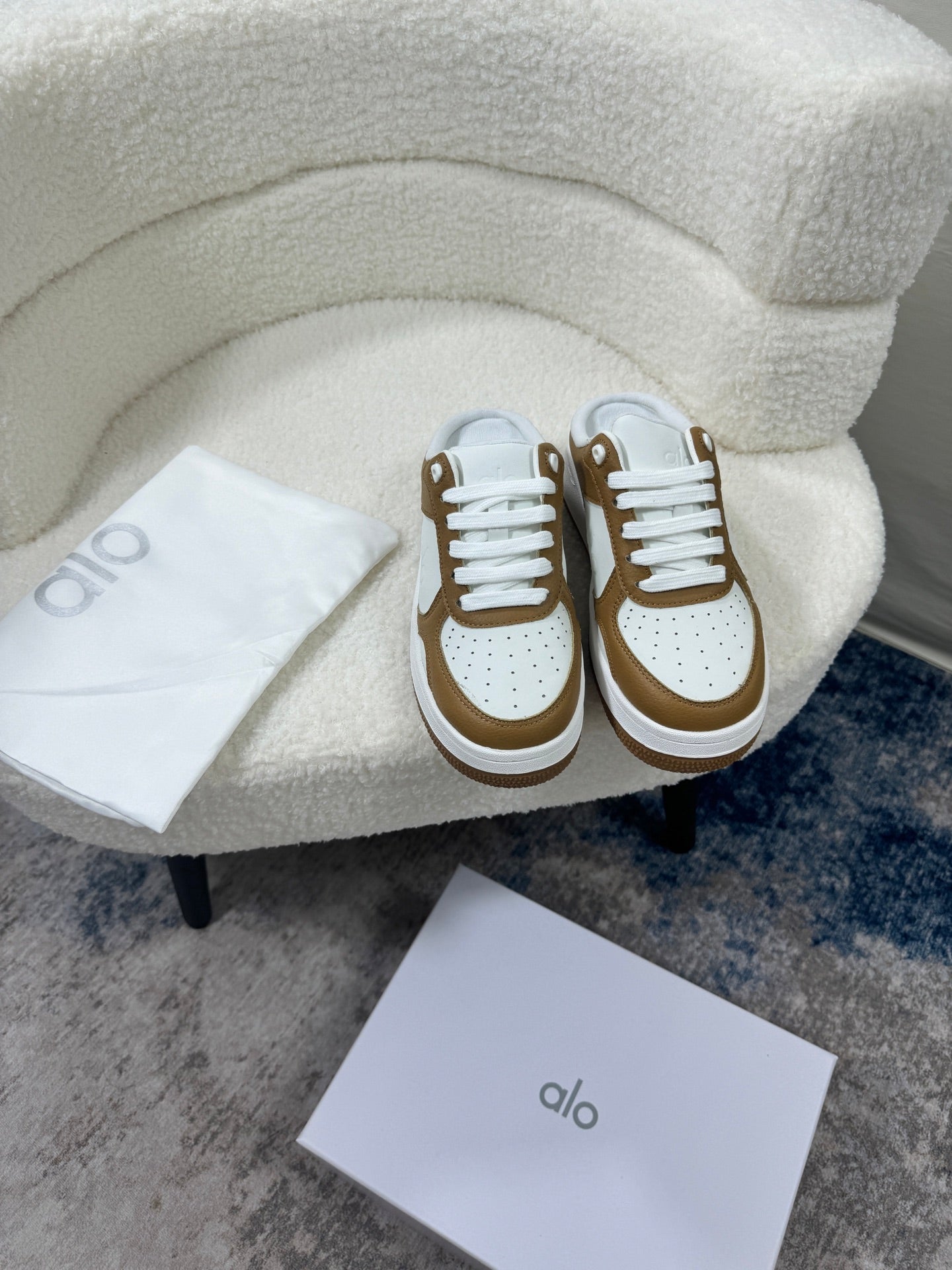 ALO1 Wholesale Outdoor Women Shoes Famous Designer Brand Female Casual shoes Fashion for Lady