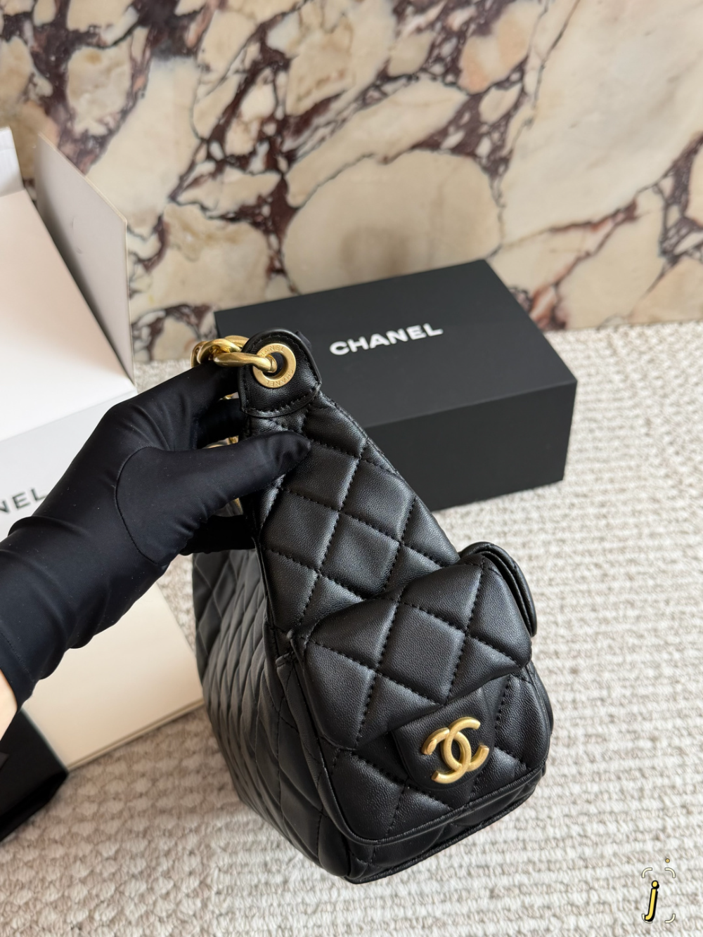 CEM311 New arrive fashion black bag for woman hands bag beautiful gift to choose gift 23*14cm