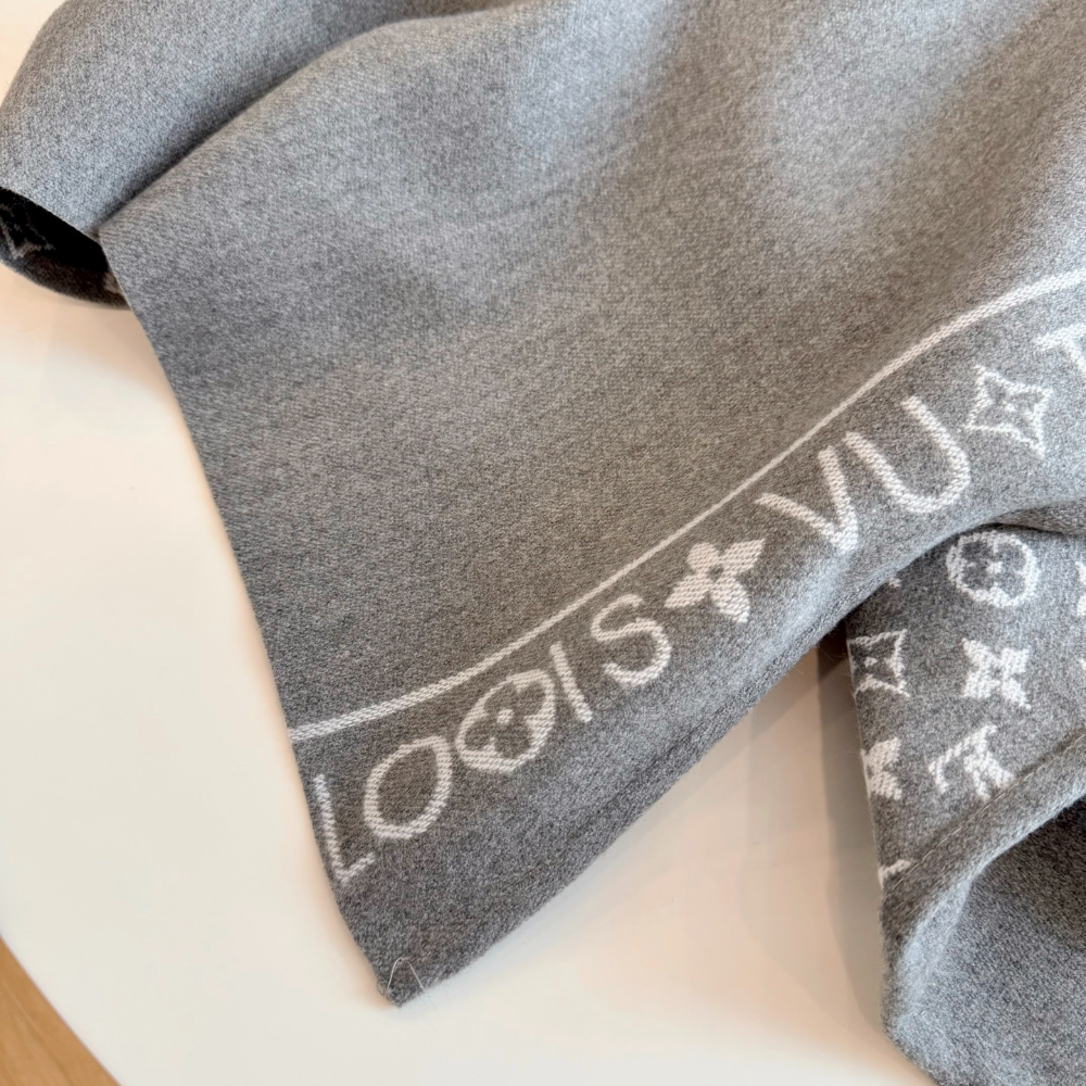 LEM642 new arrive  Hot sale grey color fashion beautiful  scarf  for woman gift  to choose