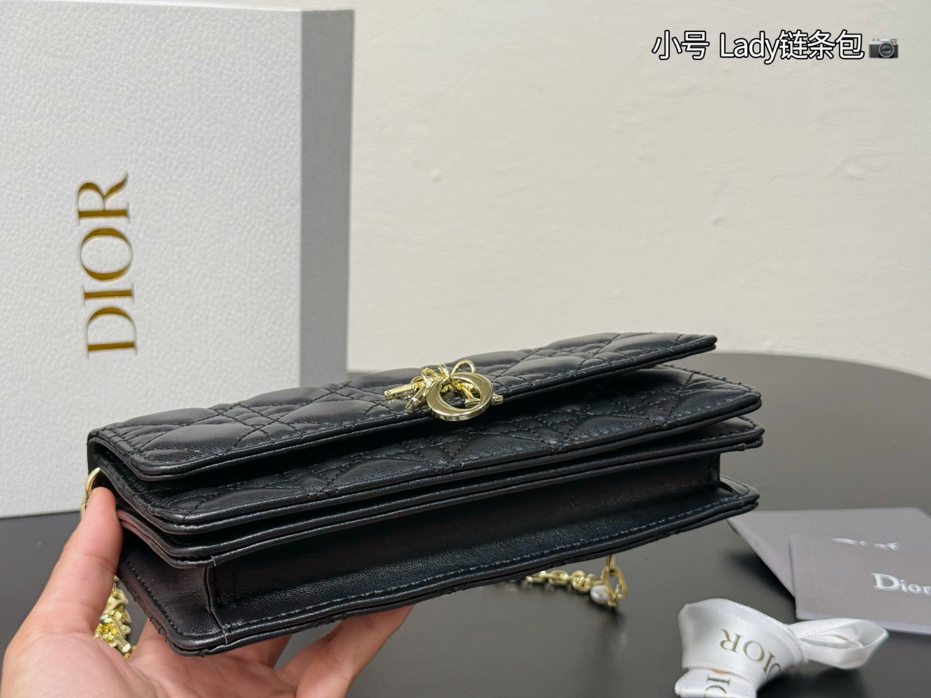 CEM275 The new fashionable diamond-patterned chain bag for ladies is highly fashionable and versatile It is an exquisite gift and an excellent choice for giving as a present 21x12cm