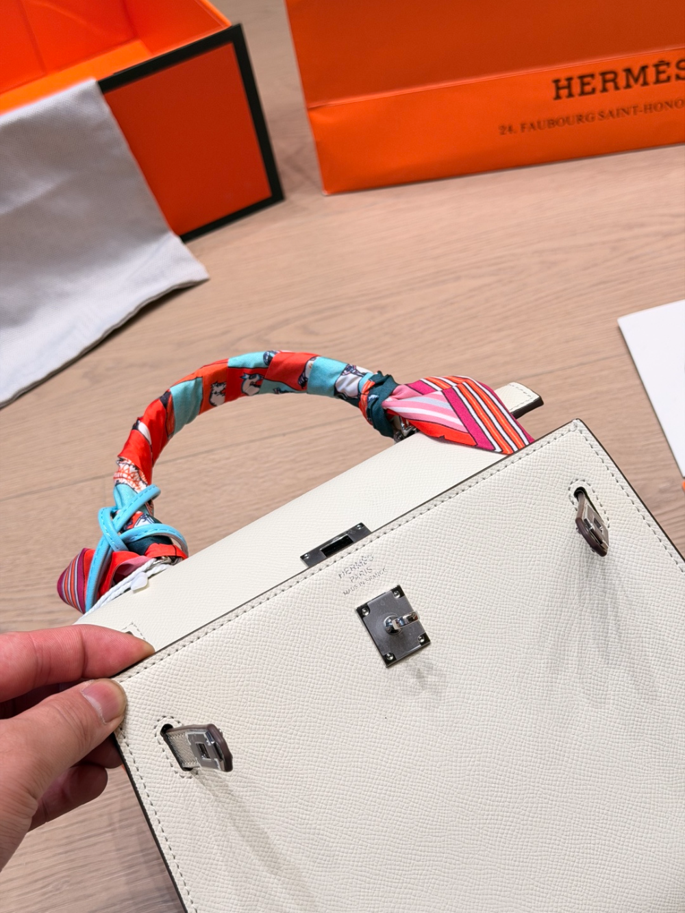 HEM137 New arrive fashion black red white yellow green blue dark gray color bag for woman beautiful gift to choose 3 size