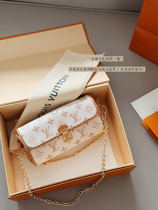 LEM363 New Designer handBag Shoulder Bag for women white Wallet  size: 20*11cm