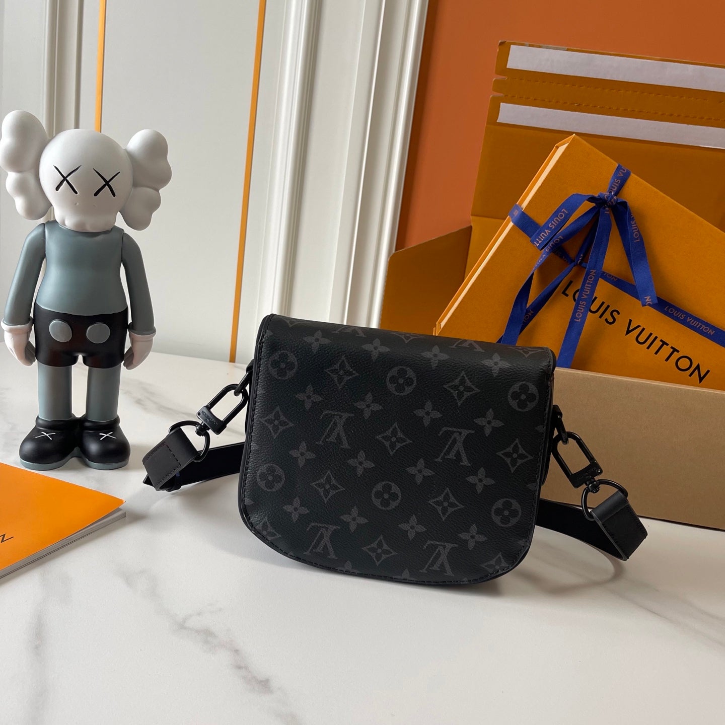 LEM303 20 x 17 x 7cm  Women Luxurys Designer Bag Crossbody Diane Baguette Classic Vintage Canvas Strap Flower Flap Embossed Letters Clutch Purse Shoulder Bags