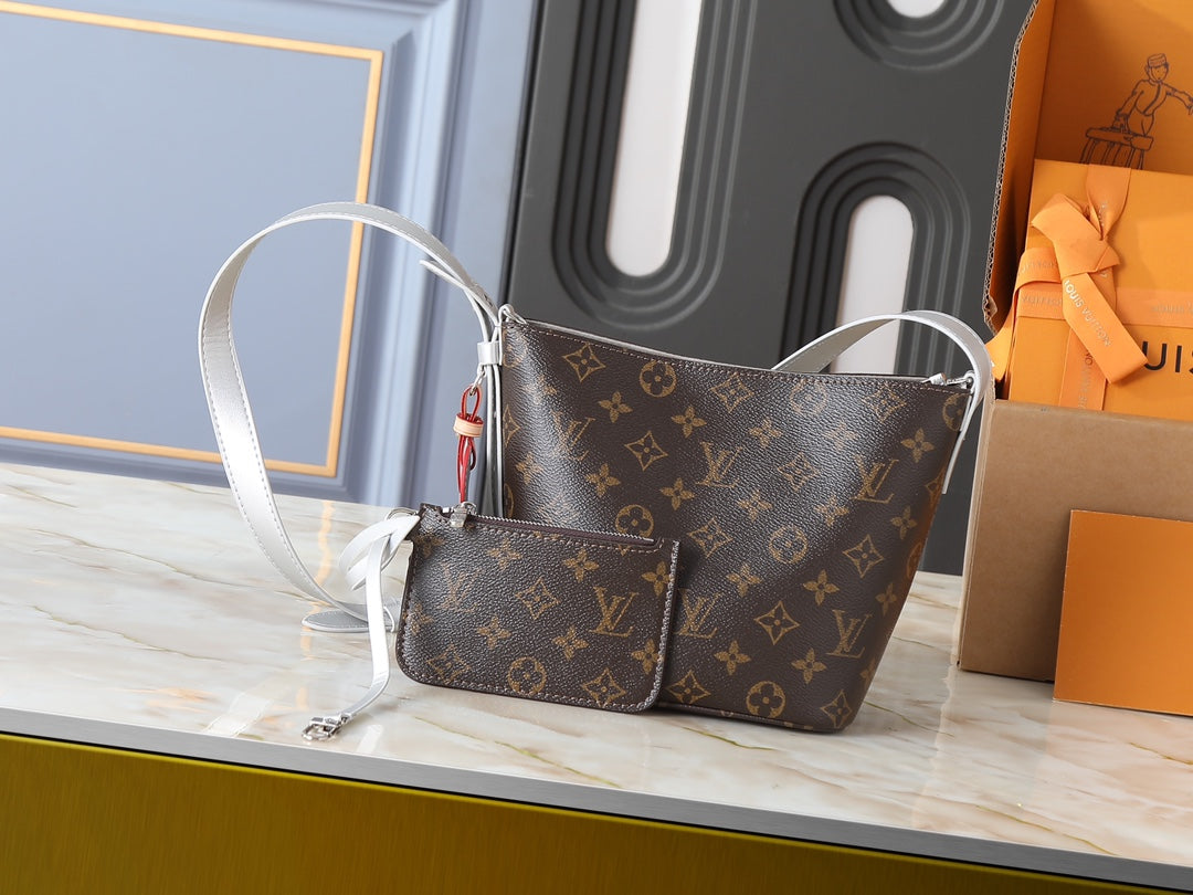 LEM335 Hot sale fashion black bag for woman men  beautiful gift  big size16.0 x 18.0 x 12.0cm