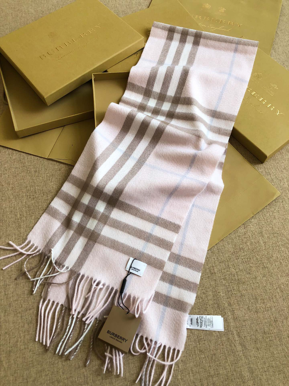 BUEM55 new arrive  Hot sale black pink brown color fashion beautiful  scarf  for woman gift  to choose 130*180