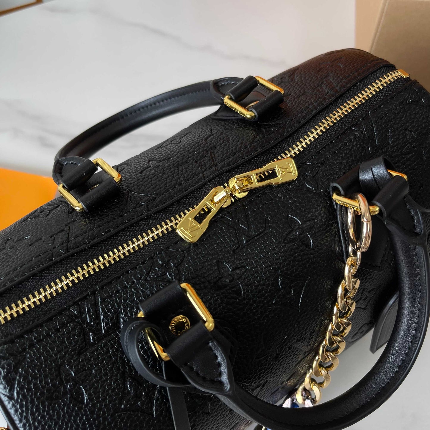 LEM106 New arrive fashion black color bag for woman beautiful gift to choose gift size to choose 21×14×6cm
