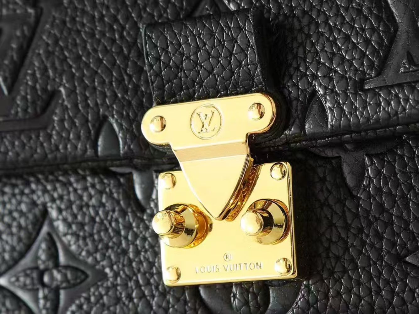 LEM456 New arrive fashion black bag for woman hands bag beautiful gift to choose gift 12.5 x 6 x 21cm