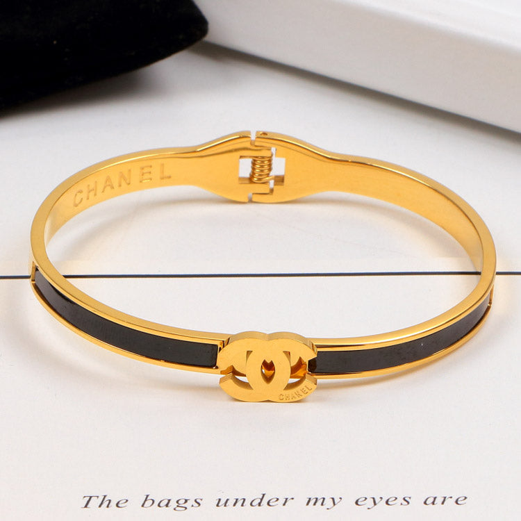 CEM201 Fashion Titanium Steel Design Shell Bracelets Charm for Women Gold Jewelry