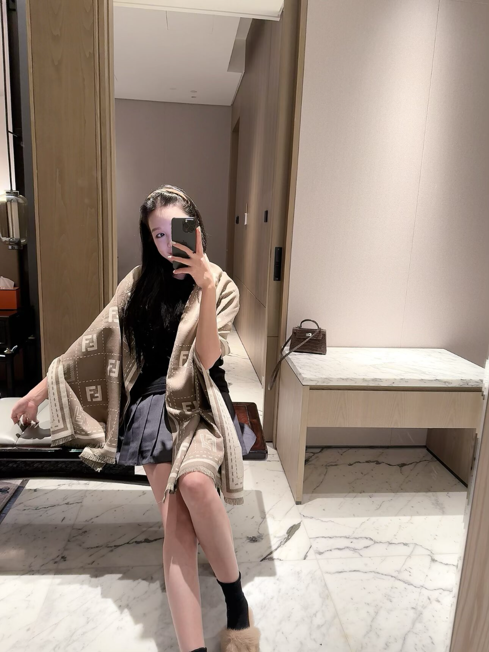 FEM31 new arrive  Hot sale brown black blue grey khaki color fashion beautiful  scarf  for woman gift  to choose